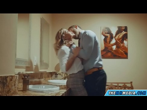 ❤️ Kad krūtiska blondīne pavedina tevi publiskā tualetē ❤ Anāls video pie mums lv.hentaisaturn.ru ﹏